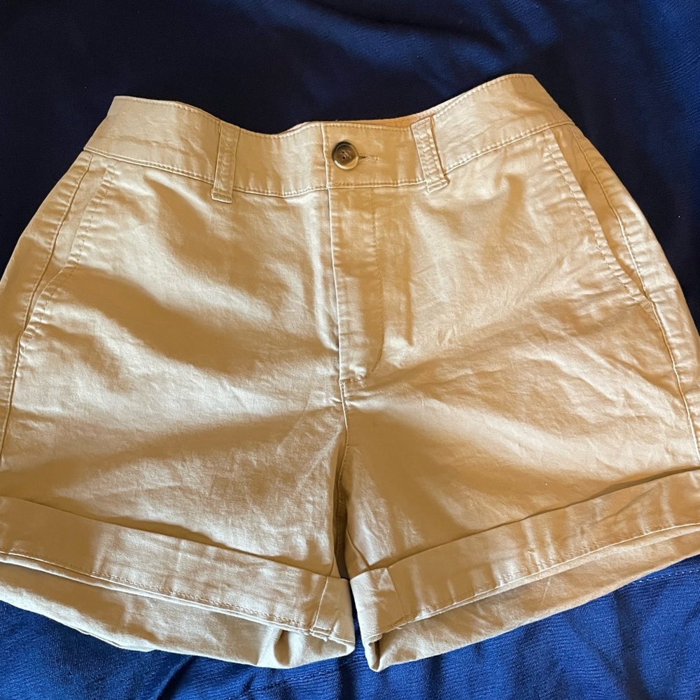 Old navy beige/khaki high rise everyday short